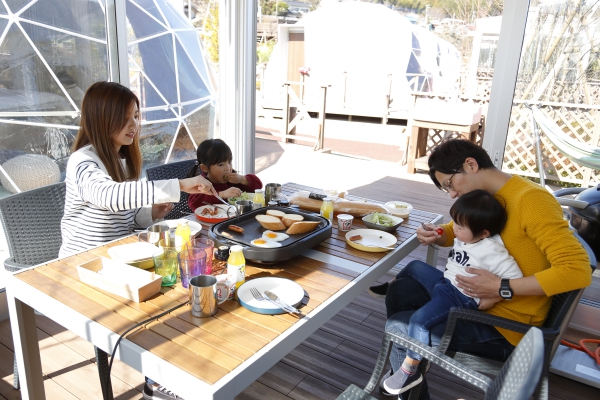 プライベートバーベキューの様子/UFUFU VILLAGE（静岡県／伊豆市）