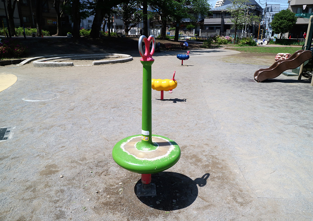 「回転遊具」/東板橋公園(東京都/板橋区)