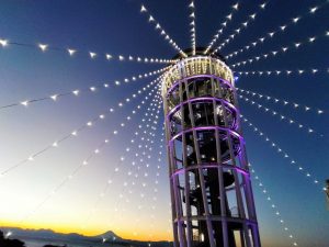 江の島が幻想イルミネーションに包まれる“湘南の宝石”（2021-2022冬）