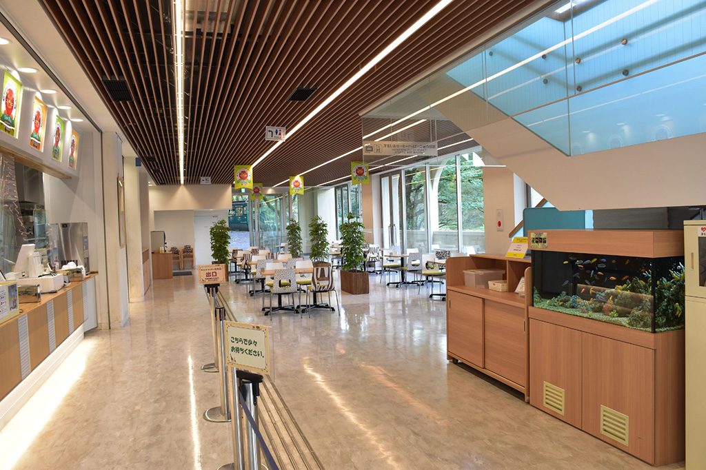 「サバンナキッチン」/多摩動物公園 昆虫園(東京都/日野市)