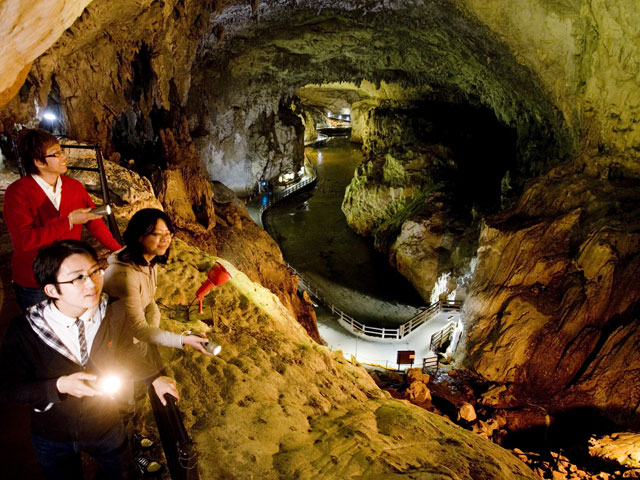 秋芳洞冒険コース（山口県／美祢市）