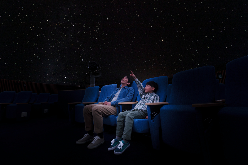 プラネタリウムホール/港区立みなと科学館(東京都)