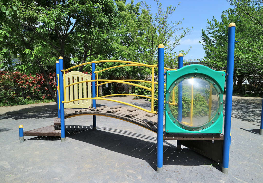 複合遊具/西ヶ原みんなの公園（東京都/北区）