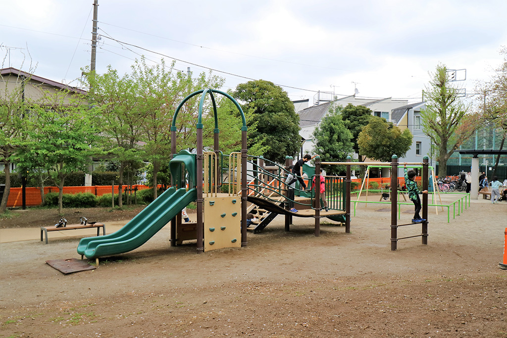 複合遊具遠/南長崎スポーツ公園（東京都/豊島区）