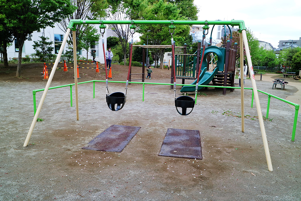 バケットブランコ/南長崎スポーツ公園（東京都/豊島区）