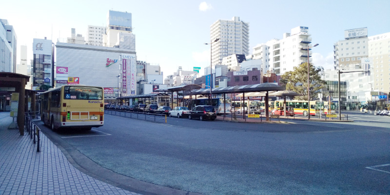 JR東海道線平塚駅前