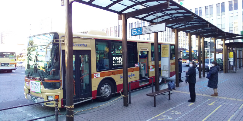 平塚駅　バスターミナル