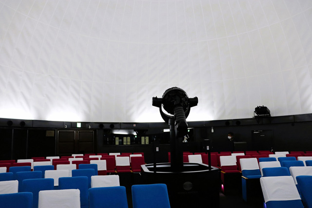 4階のプラネタリウム／和歌山市立こども科学館
