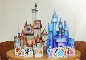 ペーパークラフトで再現するディズニーのお城!『シンデレラ』&『美女と野獣』