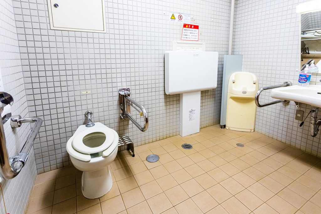 多目的トイレ/ふなばしアンデルセン公園 子ども美術館(千葉県/船橋市)