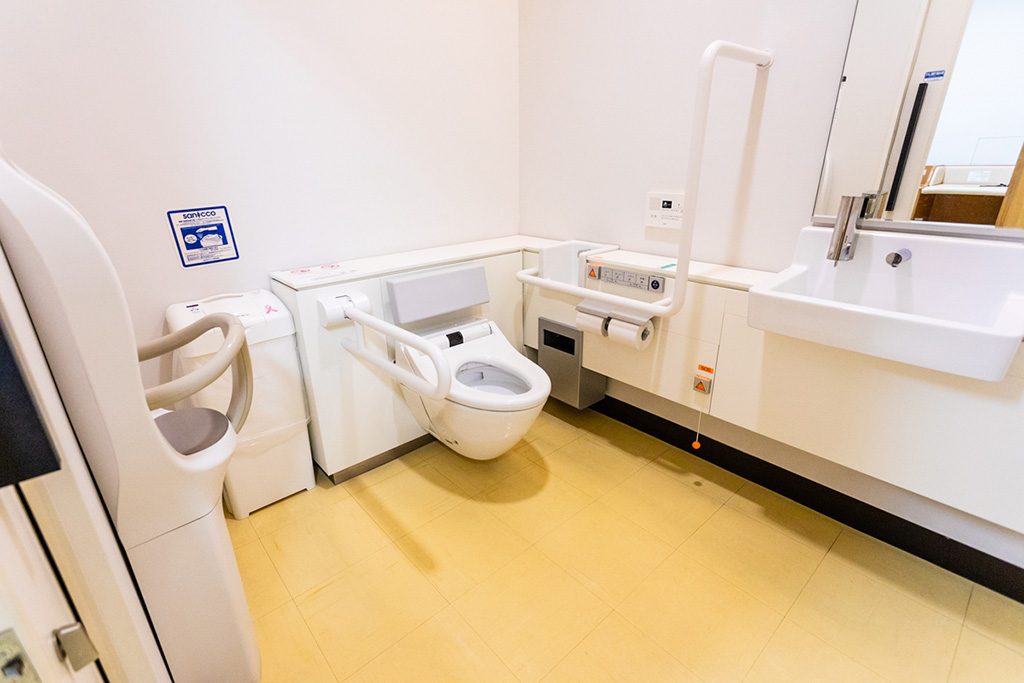 多目的トイレ/東京都美術館(東京都/台東区)