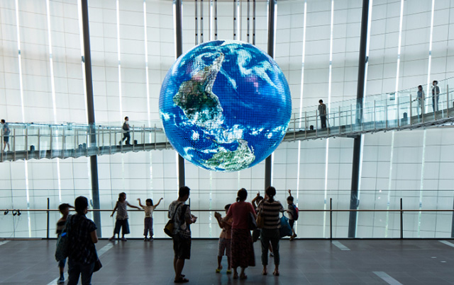 Geo-Cosmos ジオ・コスモス/日本科学未来館（東京都/江東区）