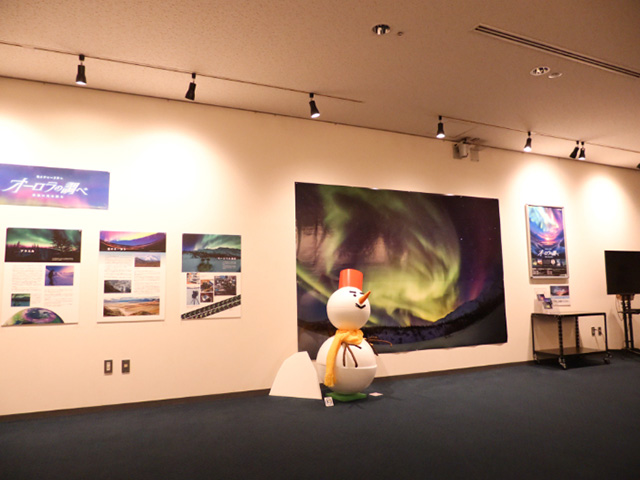 上映作品に合わせた展示/川口市立科学館（埼玉県）