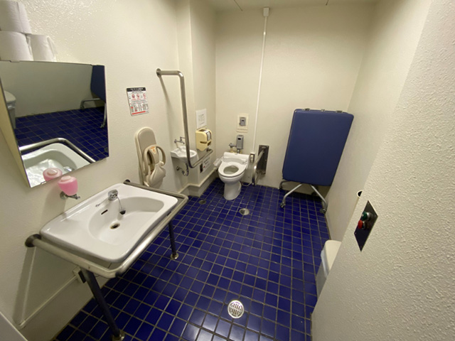 多目的トイレ/はまぎん こども宇宙科学館(神奈川県/横浜市)