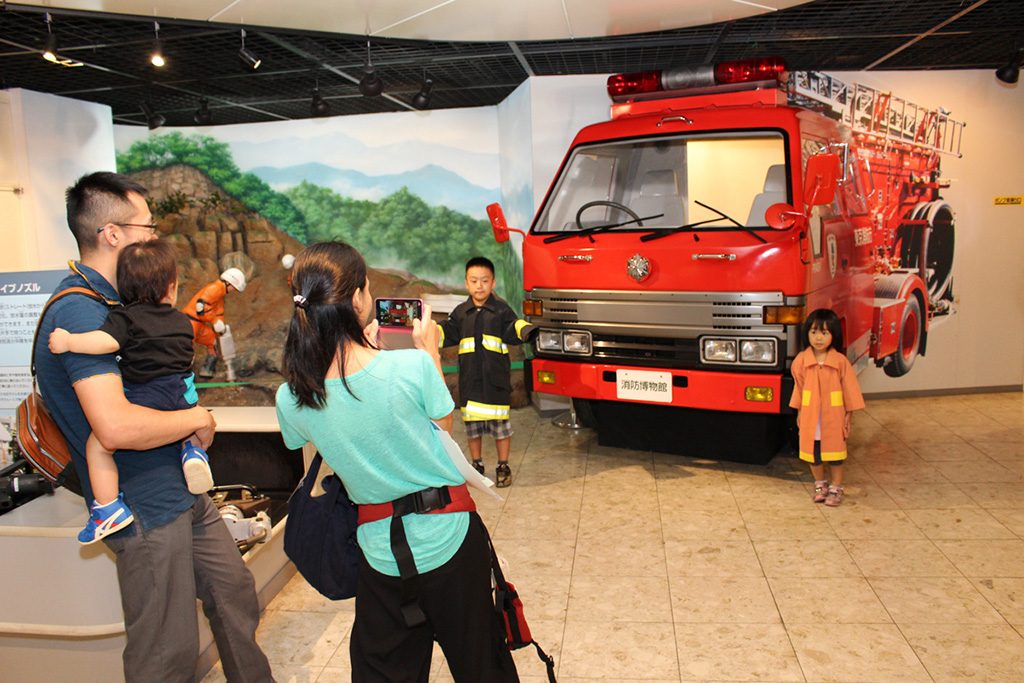 「消防隊に変身」コーナー/消防博物館（東京都/新宿区）