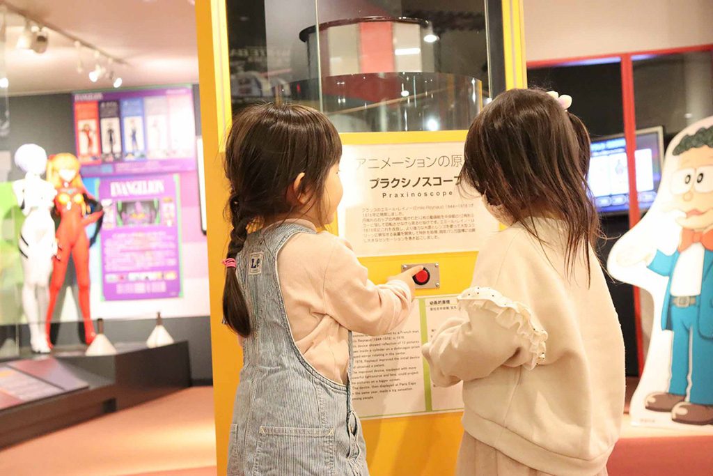 アニメーションの原理を解説する展示/東京工芸大学 杉並アニメーションミュージアム(東京都/杉並区)