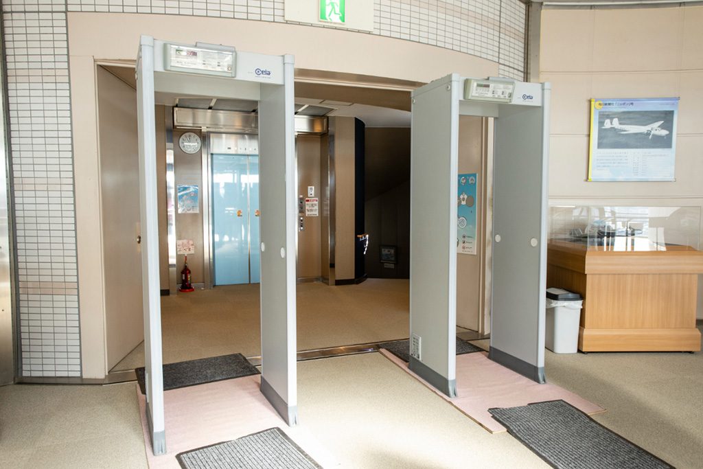 保安検査場のゲート/航空科学博物館(千葉県/芝山町)