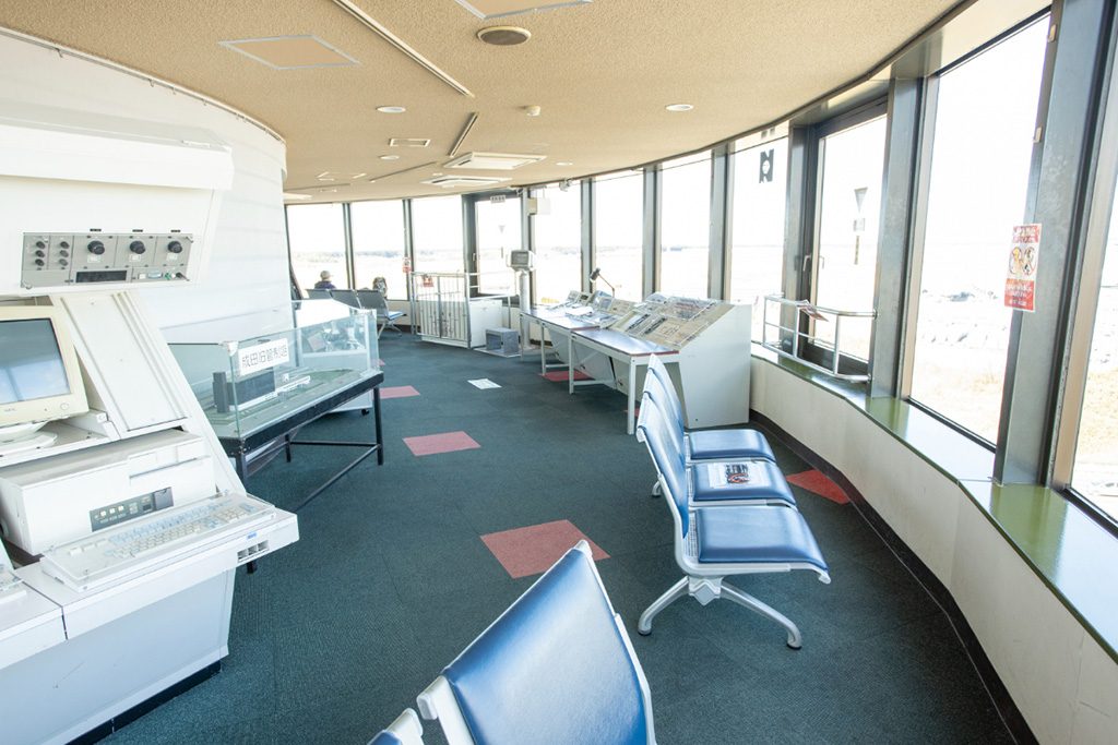 管制塔を模した展望室/航空科学博物館(千葉県/芝山町)