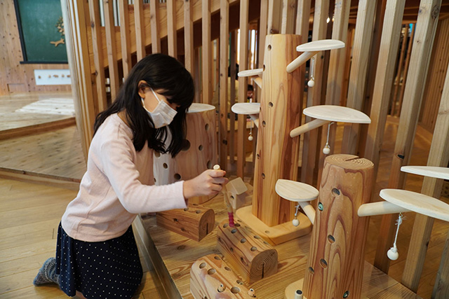 各地の職人が製作したおもちゃ/東京おもちゃ美術館（東京都/新宿区）