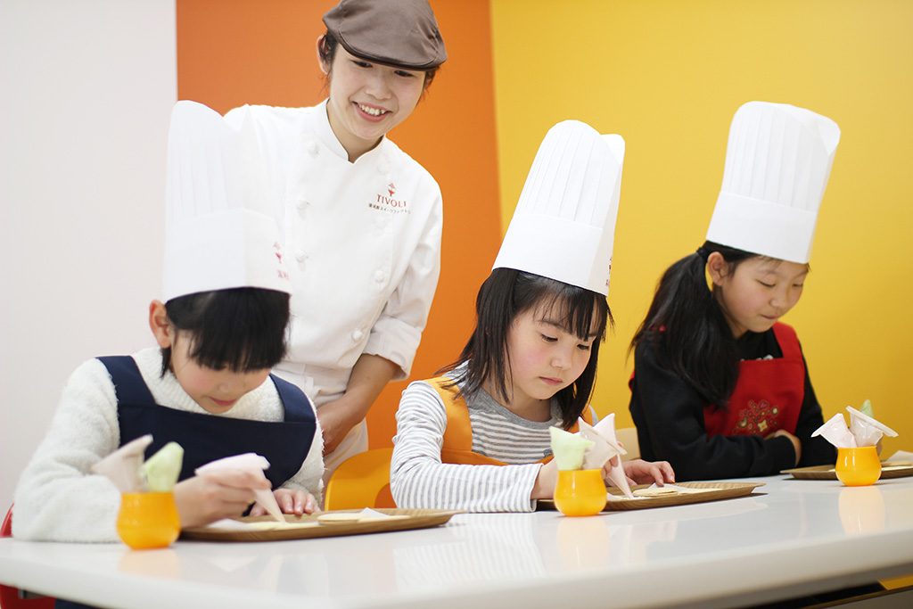 「お菓子作り体験コーナー」/ちぼり湯河原スイーツファクトリー（神奈川県）