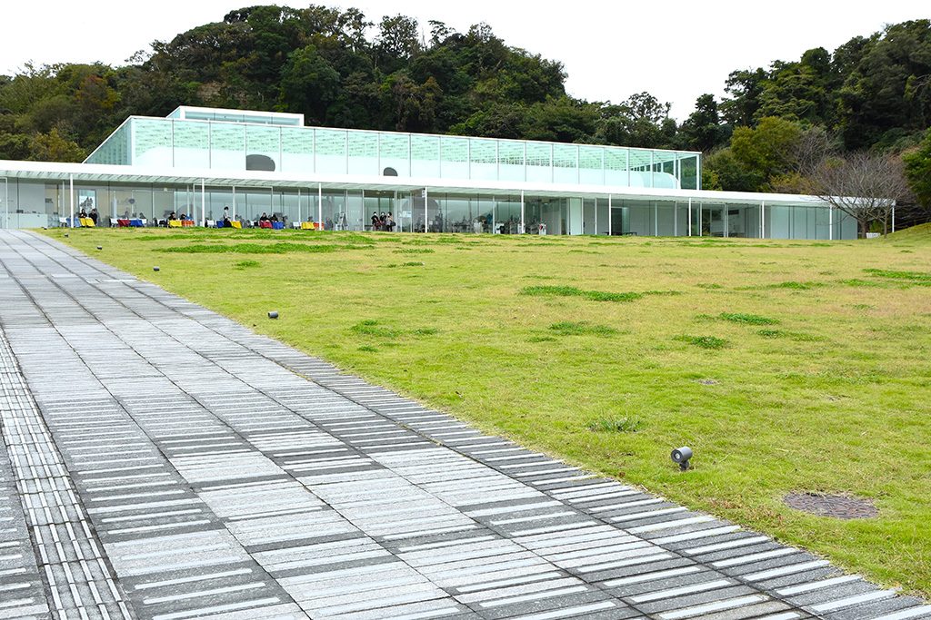 「海の広場」/横須賀美術館(神奈川県/横須賀市)