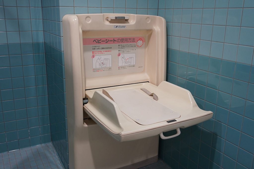 おむつ替え用のベビーシート/所沢航空発祥記念館（埼玉県/所沢市）