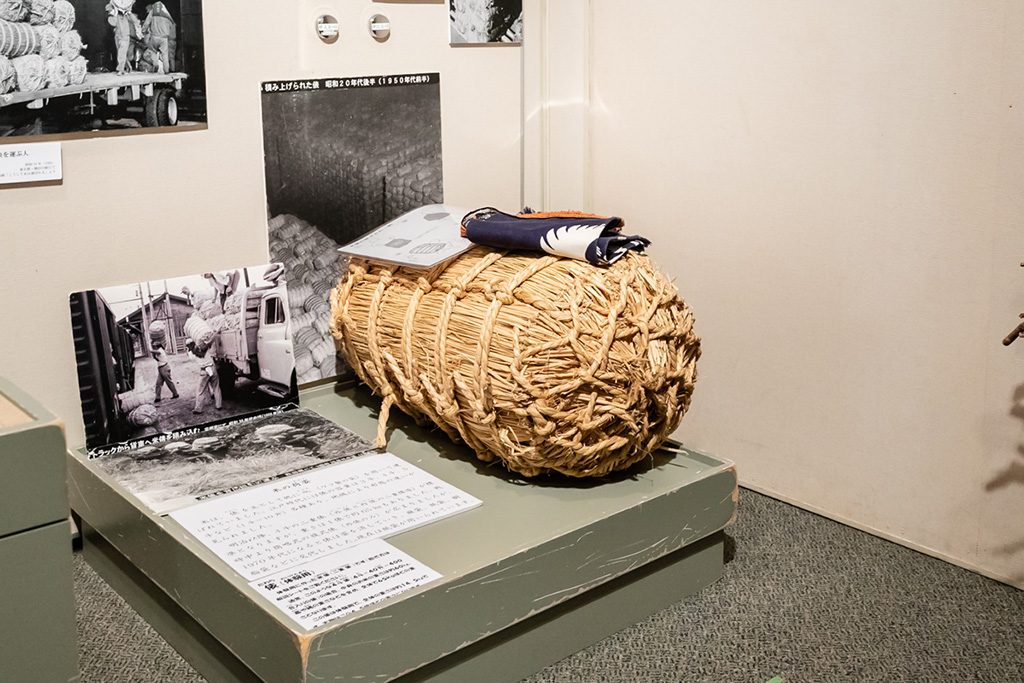 体験用に作られた約14.5kgの米俵/物流博物館（東京都/港区）