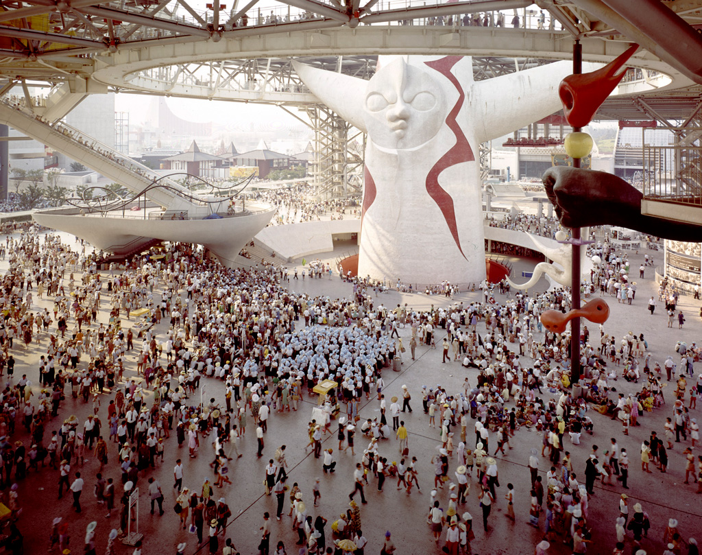 たくさんの人が訪れた1970年の大阪万博の様子