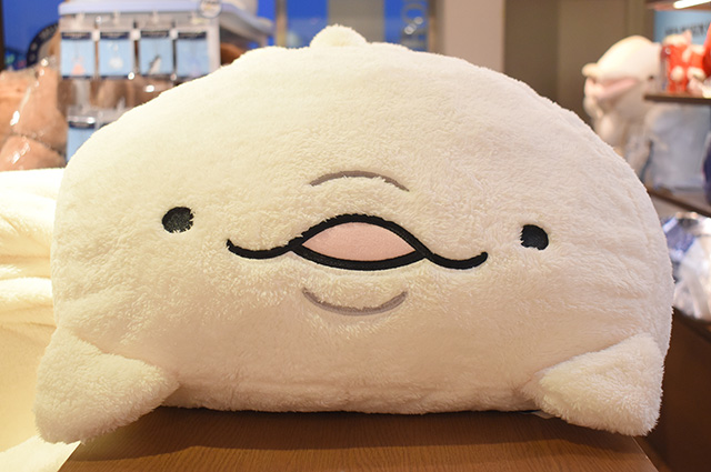 シロイルカのオリジナルぬいぐるみ/横浜・八景島シーパラダイス(神奈川県/横浜市)