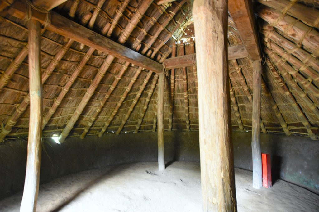 竪穴住居内部/横浜市歴史博物館(神奈川県)