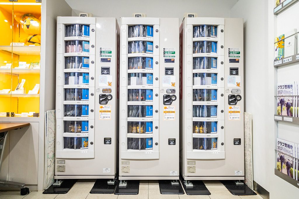 自動販売機型のグッズ売り場/ポリスミュージアム(警察博物館)(東京都/中央区)