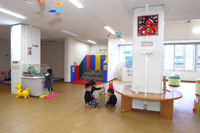 親子ふれあいサイエンスルーム内/京都市青少年科学センター（京都府）