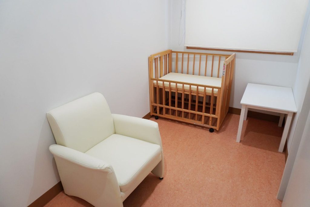 清潔感のある授乳室/千葉市美術館（千葉県）