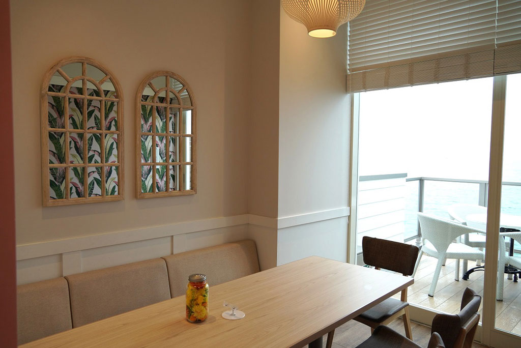 専用のテラスが付いている2階の個室/幸せのパンケーキ 淡路島リゾート(兵庫県/淡路市)