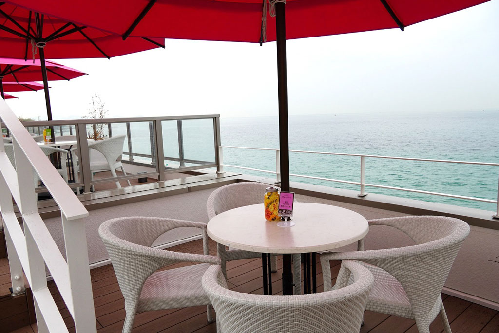 専用テラススペースがある105号室/幸せのパンケーキ 淡路島リゾート(兵庫県/淡路市)