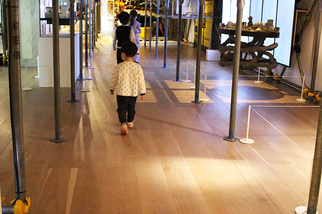 「Chim↑Pom展:ハッピースプリング」展示室/森美術館(東京都/港区)