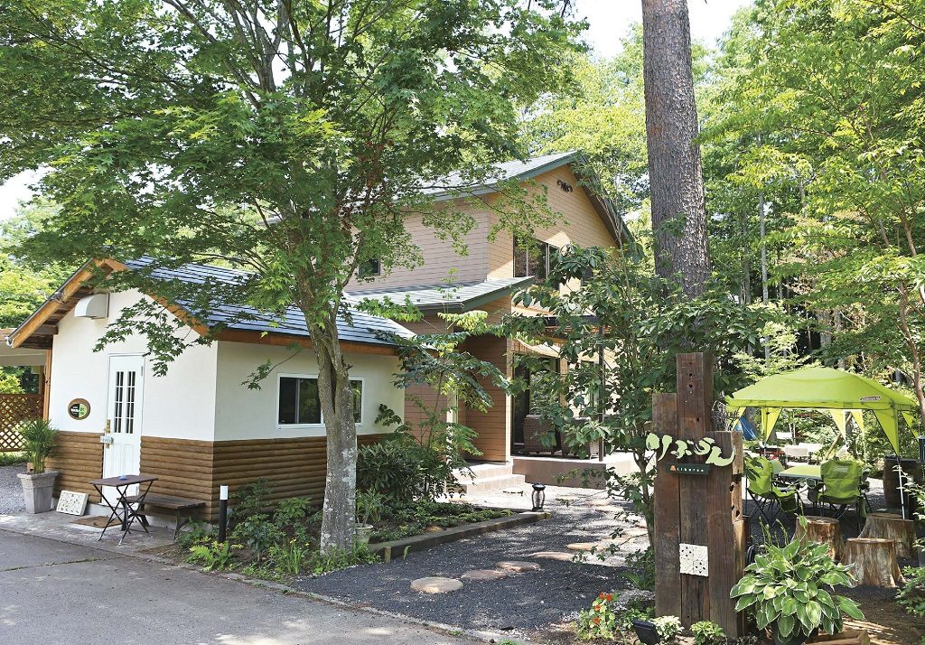 河口湖近く「富士の住み家 りぶらん」心と体に休日を与えてくれる森の中のプライベートヴィラ