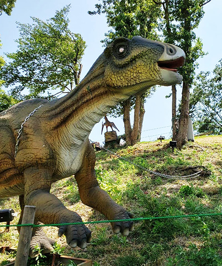 草食の恐竜イグアノドン/東京ドイツ村(千葉県/袖ケ浦市)