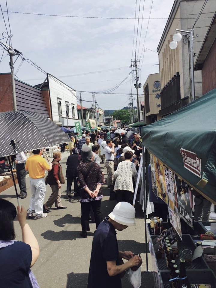 朝市の様子/移住インタビュー(秋田県/五城目町)