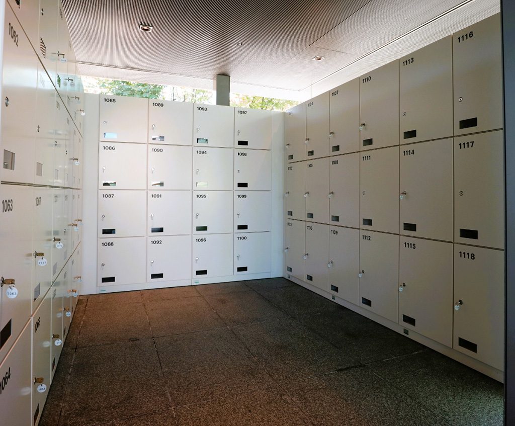 コインロッカー/東京都現代美術館（江東区）