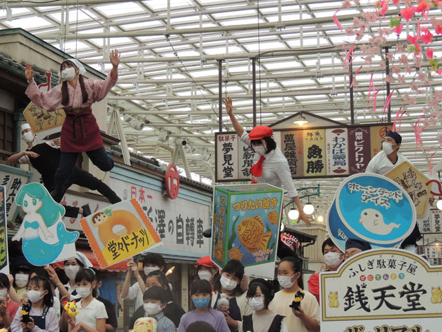 オープニングイベントの様子/西武園ゆうえんち（埼玉県／所沢市）