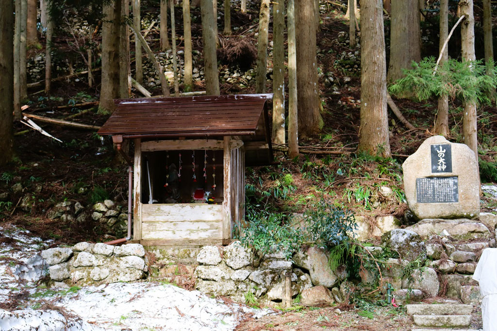 山の大神/河内の風穴（滋賀県／多賀町）