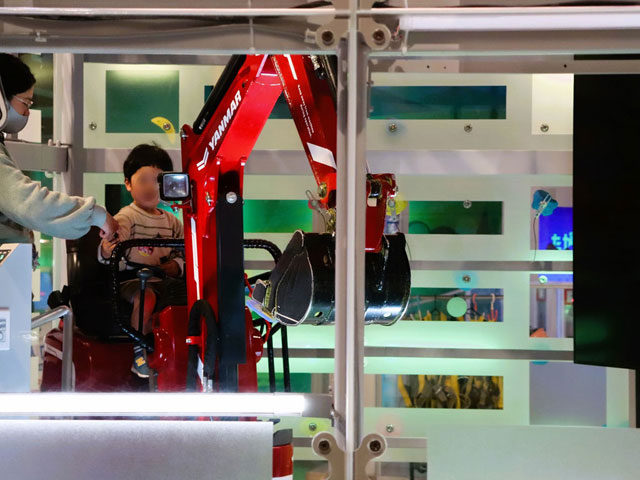 ざくざく！パワーショベルチャレンジ/ヤンマーミュージアム（滋賀県／長浜市）