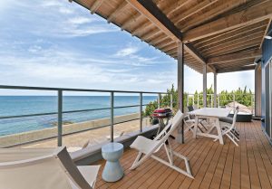 「KAMOME SLOW HOTEL Sustainable Cottage」は環境に優しい海辺の宿