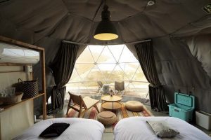 「WAKKA」は全室オーシャンビューの非日常感あふれる ドーム形テント