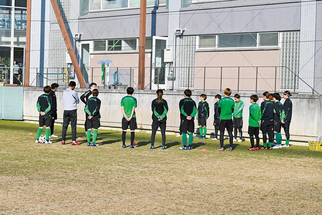 日テレ・東京ヴェルディベレーザ／ミーティングの様子