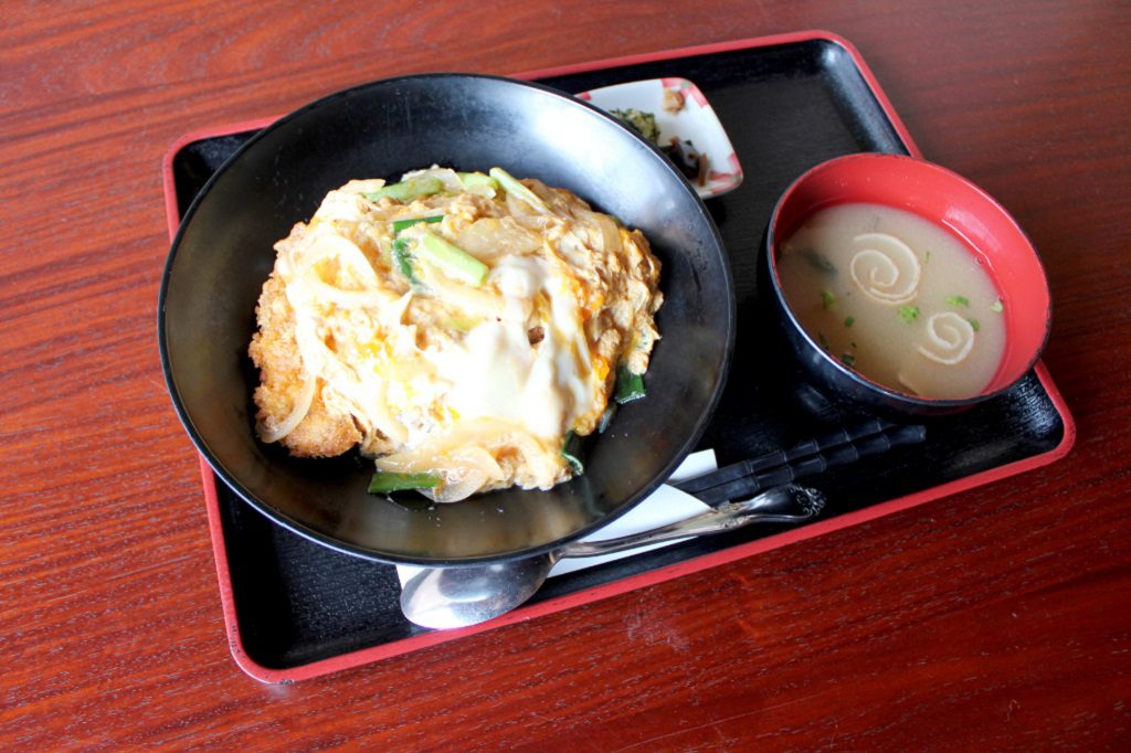 つゆだくカツ丼（お食事処なかよしこよし）/道の駅 うきは（福岡県/うきは市））