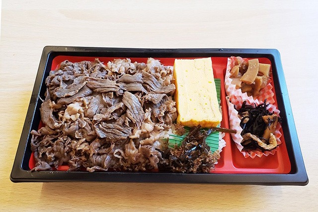 「むなかた牛弁当」（1000円）/道の駅 むなかた（福岡県/宗像市）