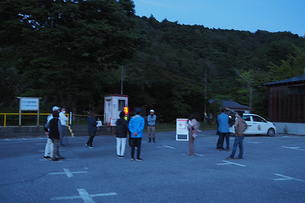 集合場所はミニSL「弁慶号」の乗り場前の駐車場/ロマンの森共和国(千葉県/君津市)