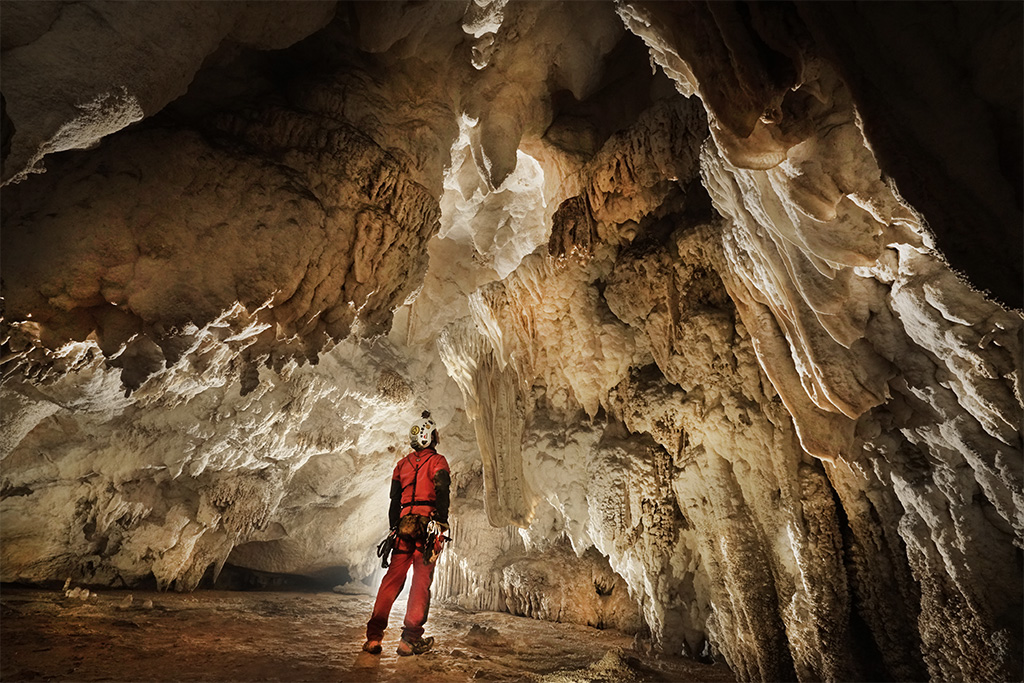 洞窟探検の服装、持ちもの・準備は?